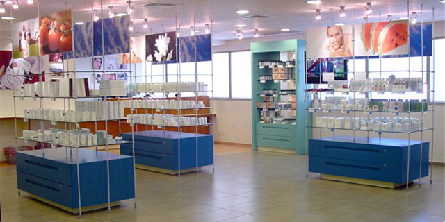 Floor to Ceiling Tube Shelving Kits
