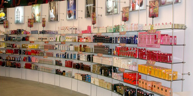 Floor to Wall Tube Shelving Kits
